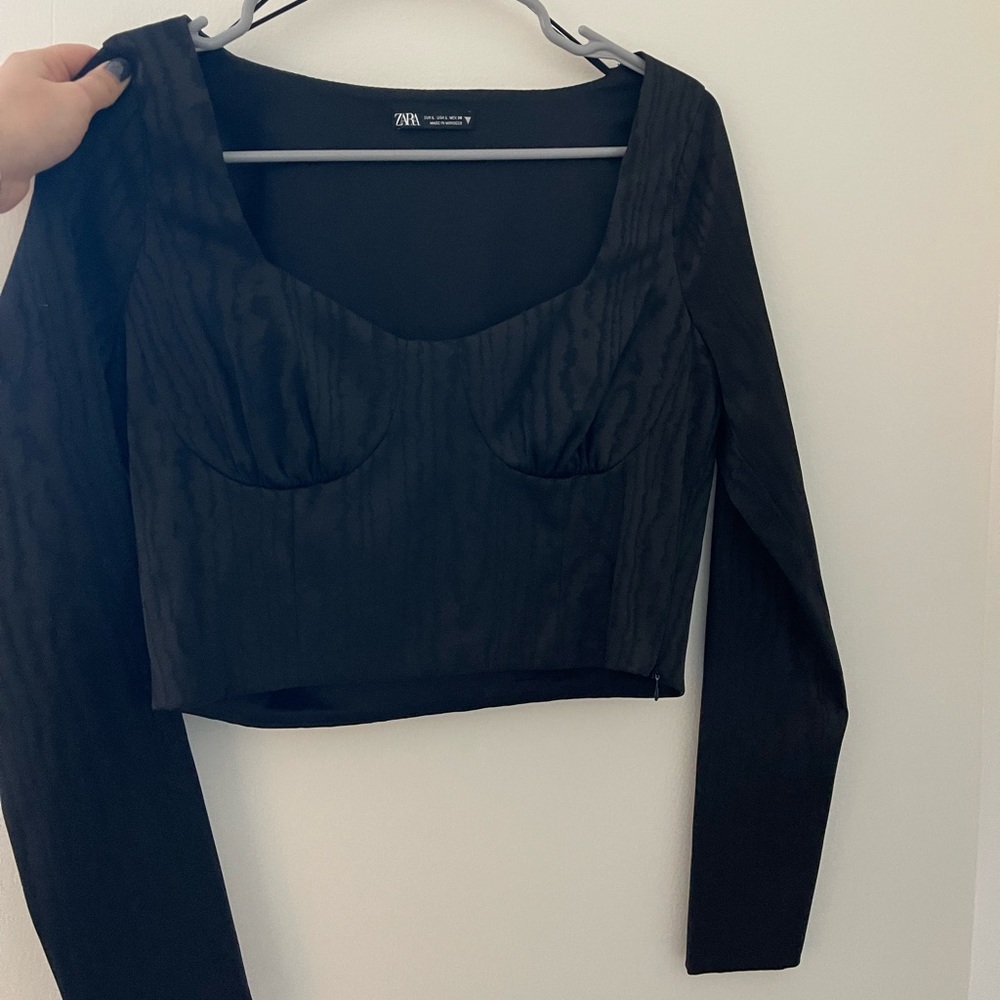 Zara Medium black top